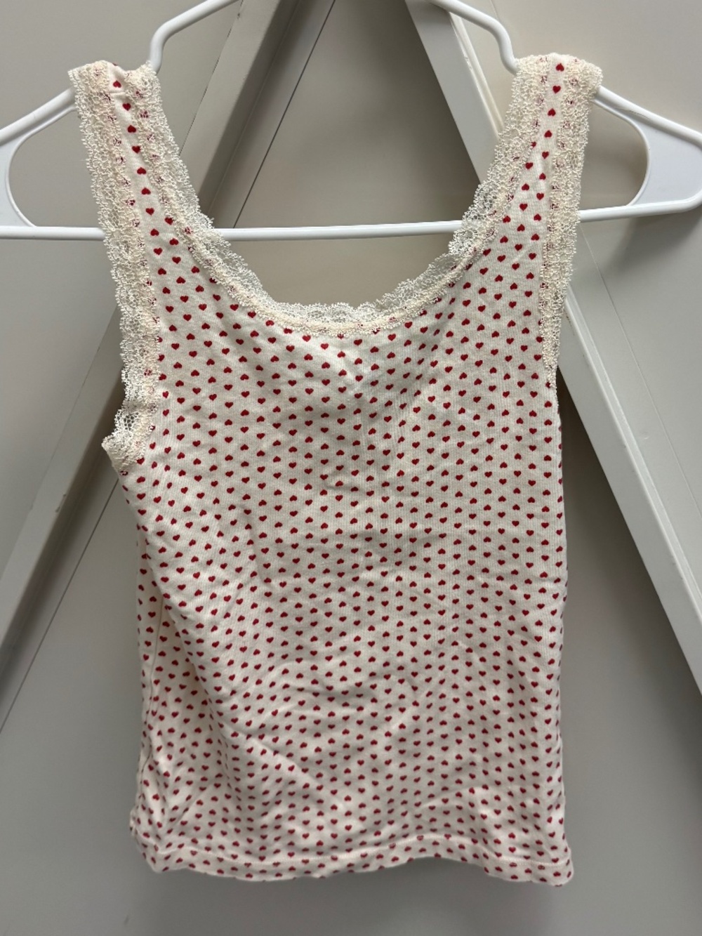 Brandy Melville Heart Top - Picture 3 of 4